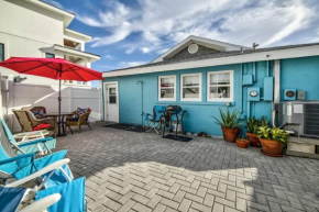 Beautiful Waterfront Beach Cottage. Sleeps 6